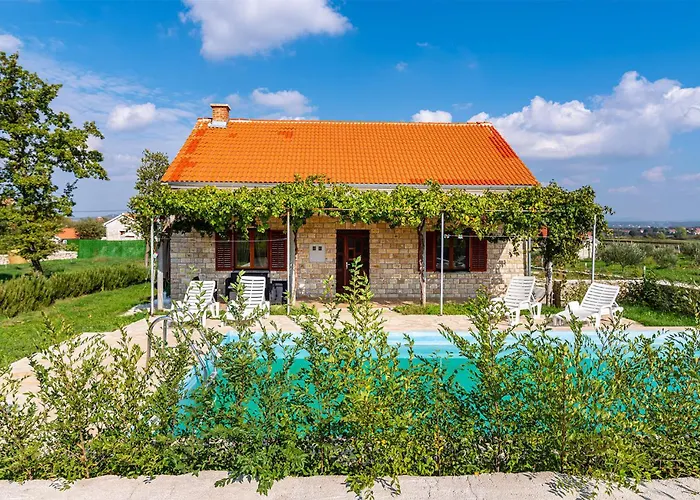Amazing In Prázdninový dům Biograd Na Moru